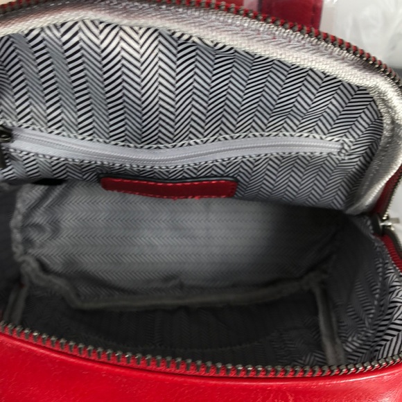 Isabelle Purse/Backpack Red Bag NWT Vegan Approved NWT - Picture 7 of 12